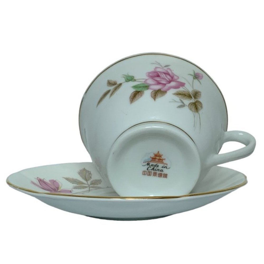 Vintage HandmadeTeacup Candle Saucer Set with Artisan Hand Poured Soy Candle - Picture 9 of 16